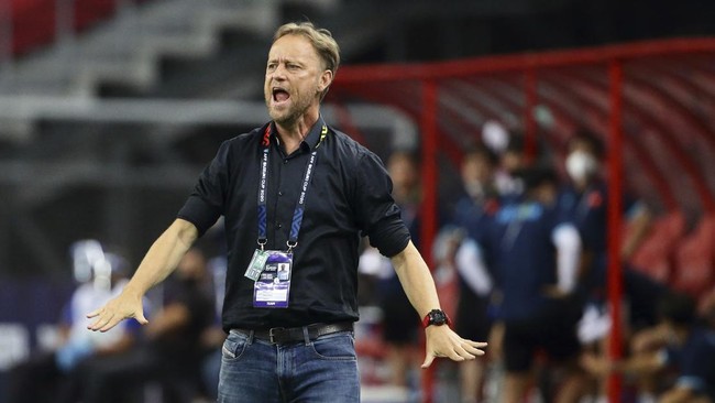 Pelatih Thailand Alexandre Polking mengaku terkejut dengan komentar Shin Tae Yong jelang melawan Timnas Indonesia di final Piala AFF.