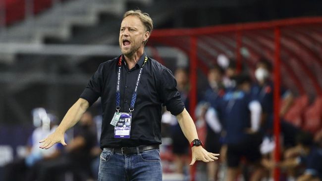 Thailand Diklaim Ragu Perpanjang Kontrak Mano Polking Asosiasi Sepak Bola Thailand (FAT) diklaim ragu memperpanjang kontrak pelatih Alexandre 'Mano' Polking.