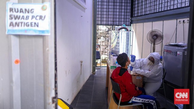 Pengusaha percaya diri penghapusan syarat tes PCR dan swab antigen bagi pelaku perjalanan baik darat, laut maupun udara tak akan rugikan laboratorium tes.