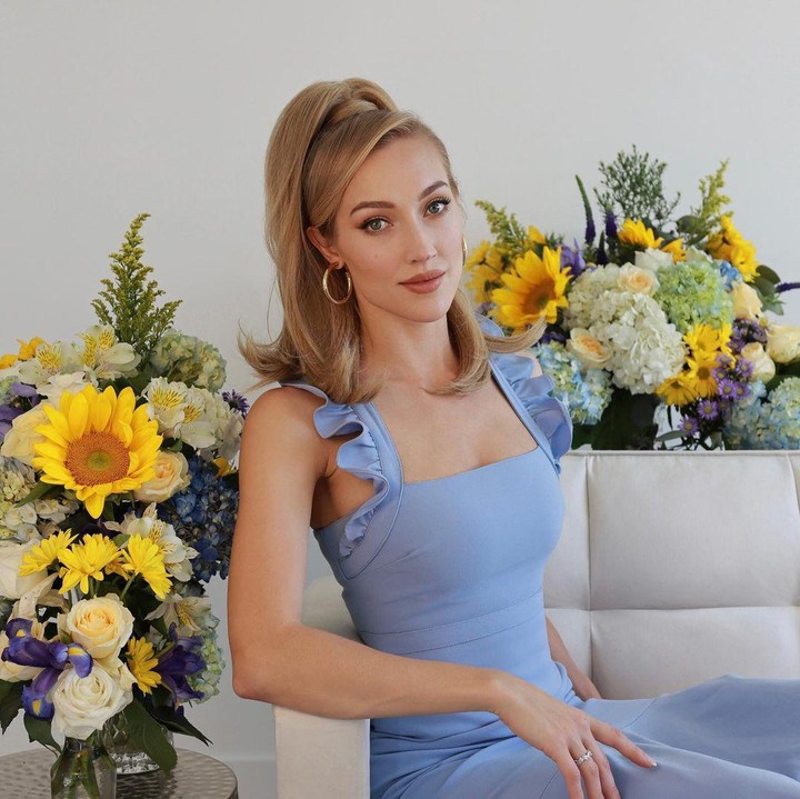 <p>Ini karena Varsha terlihat amat menawan. Bahkan, netizen pun menyebutnya sebagai Barbie. "Ya allah kayak barbie," ungkap akun @vvrh****. (Foto: Instagram @varshaadhikumoro)</p>