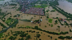 Korban Banjir di Brasil hingga Junta Myanmar Diduga Bunuh Pastor