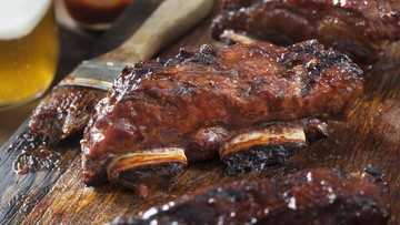 RESEP IGA BAKAR SAUS TOMAT DAN KONRO BAKAR