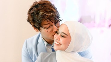 img-title Pihak Rizky Billar Bantah KDRT, Lesti Kejora Pilih Pergi Umrah?