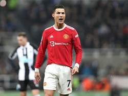 Dikabarkan Nggak Betah di MU, Ronaldo Posting Ini