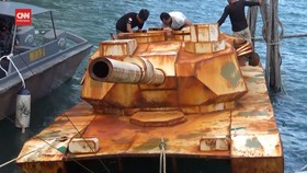VIDEO: Nelayan Bintan Temukan Benda Mirip Tank
