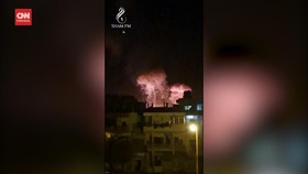 VIDEO: Pelabuhan Latakia Suriah Luluh Lantak Diterjang Rudal Israel