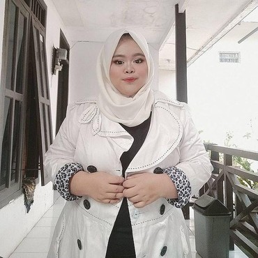 Heboh Dikira Akan Dinikahi Syakir Daulay, Kekeyi Minta Maaf