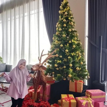 7 Penampilan Terbaru Kekeyi dengan Tubuh Langsing, Bikin Pangling!