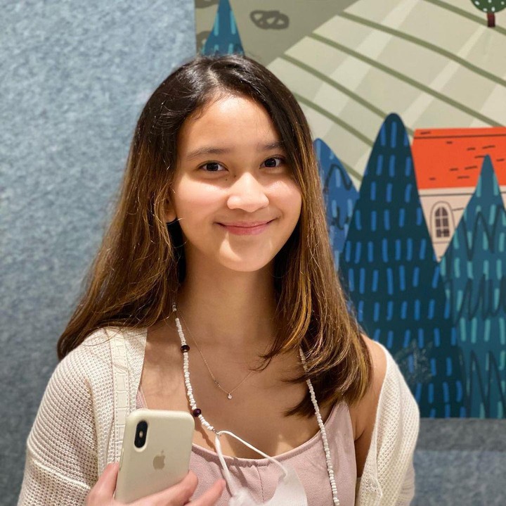 <p>Leya kini sudah beranjak remaja, Bunda. Pada 18 November lalu, usia Leya genap 15 tahun. (Foto: Instagram @kangferrymaryadi)</p>