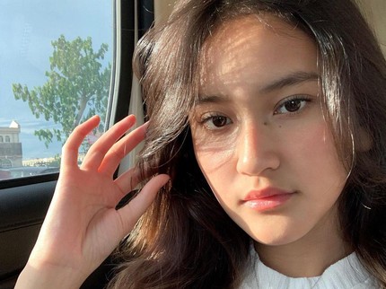 7 Potret Cantik Anak Sulung Ferry Maryadi yang Kini Sudah Beranjak Remaja