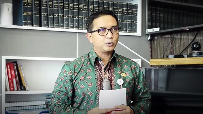 KPK kembali meminta keterangan eks Dirjen Keuangan Daerah Kemendagri Ardian Noervianto terkait kasus dugaan suap pengajuan PEN daerah tahun 2021.