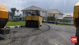 Anggaran Rp2 Miliar, Aspal Rumah Dinas Edy Rahmayadi Mulai Dikerjakan