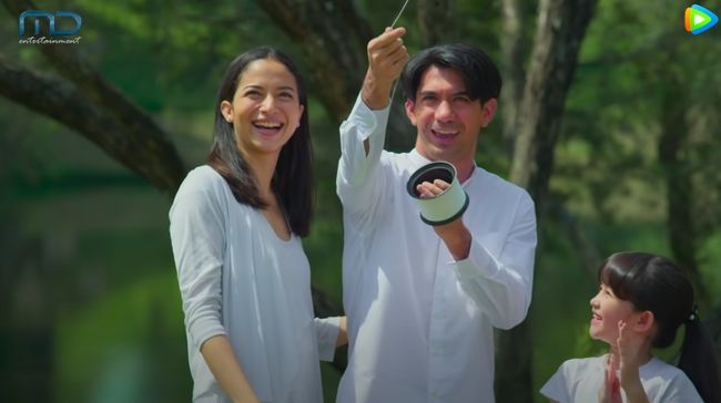 Banyak orang merasa terhubungan dengan kisah Aris, Kinan dan Lydia di 'Layangan Putus'. Hubungan yang sudah dibangun rusak karena selingkuh.