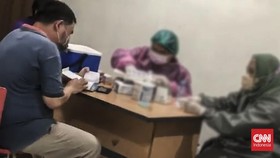 Menelusuri Praktik Ilegal Vaksin Booster Covid-19 di Surabaya