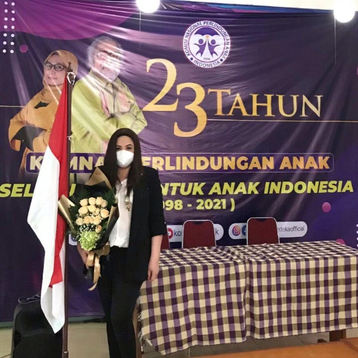 <p>Cornelia mengatakan bahwa ia ingin mendedikasikan dirinya untuk menolong anak-anak yang telah menjadi korban kekerasan. (Foto: Instagram: @perempuanpanggung)</p>