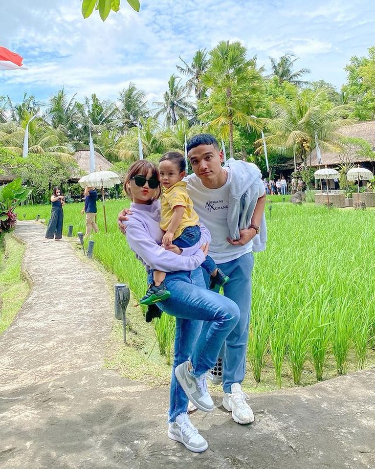 Potret Fuji bersama Gala Liburan ke Bali