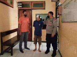 Pria di Banyuwangi Babak Belur Dihajar Satpam Kepergok Gasak Kabel Listrik