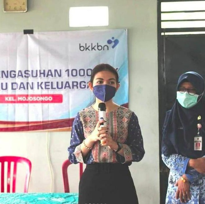 <p>Wanita 32 tahun ini diamanahi menjalani tugas dan melaksanakan beberapa program. Di awal masa jabatannya, Selvi Ananda menyorot masalah stunting serta kesehatan kaum perempuan. (Foto: Instagram @pkkkotasurakarta)</p>