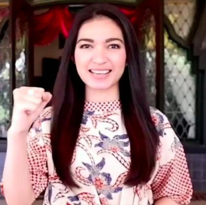 <p>Pernikahan usia dini pada anak juga menjadi perhatian Selvi Ananda dalam kegiatan PKK Kota Solo. Ia pun menyerukan pencegahan perkawinan usia dini melalui video khusus. (Foto: Instagram @pkkkotasurakarta)</p>