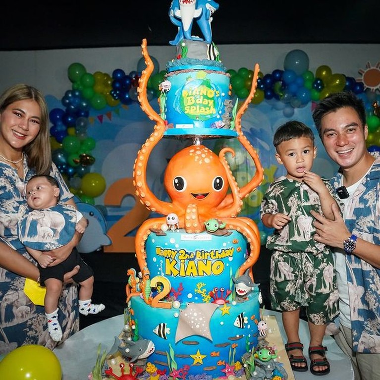 Sewa Satu Ancol, 8 Potret Pesta Ultah ke-2 Kiano Tiger Wong yang Inspiratif Baim Wong gelar meriah pesta ulang tahun putra sulungnya, Kiano Tiger Wong sewa satu ancol dan dihadiri para artis. Yuk intip!
