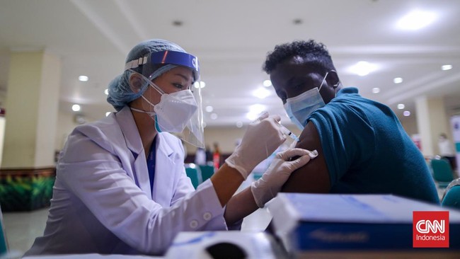 Epidemiolog merespons prediksi ahli soal pertambahan kasus harian Covid-19 sebanyak 380 ribu per hari pada April 2022.