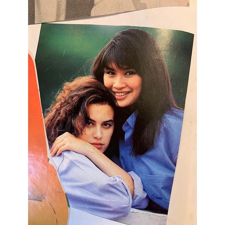 Sophia Latjuba jadi perbincangan publik usai mengunggah foto lawas masa mudanya. Yuk intip potretnya!