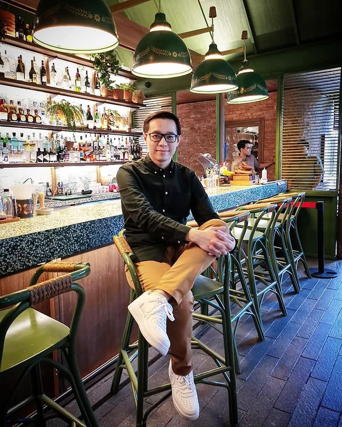 Nama presenter Ardes Goenawan sedang jadi perbincangan usai Timnas Indonesia kalah di final Piala AFF&period; Yuk intip potretnya&excl;