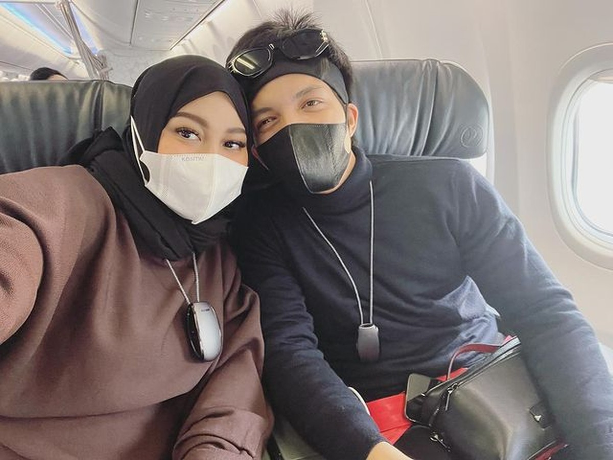 Atta Halilintar dan Aurel Hermansyah tengah menikmati babymoon berkunjung ke Cappadocia&comma; Turkey&period; Yuk intip kemesraan mereka&excl;