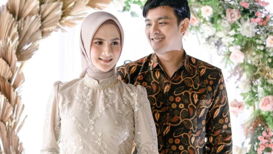 Adi Sastro dan Lestari