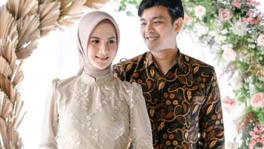 img-title Resmi Tunangan, Adi Sastro Eks Glenca Chysara Selangkah Lagi Menikah