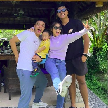 Inikah Reaksi Fuji & Fadly Saat Dituntut Minta Maaf oleh Doddy Sudrajat?