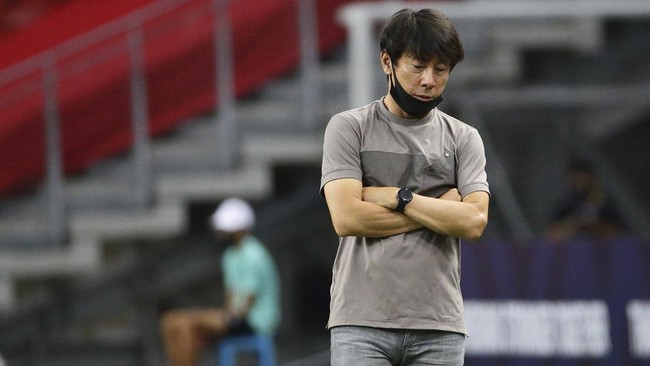 PSSI berencana menggeser posisi Shin Tae Yong dari posisi pelatih Timnas Indonesia dalam waktu dekat.