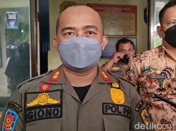 Viral Video 4 Kades di Pati Karaoke Bareng LC
