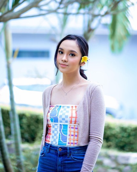 Jinsiy olatdagi ayollar dumbalarining fotosuratlari