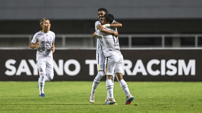 Berikut jadwal siaran langsung final Liga 2 Rans Cilegon FC vs Persis Solo yang akan berlangsung di Stadion Pakansari, Bogor.