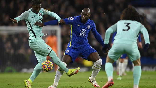Romelu Lukaku diklaim ingin reuni dengan Antonio Conte di Tottenham Hotspur usai diparkir Chelsea.