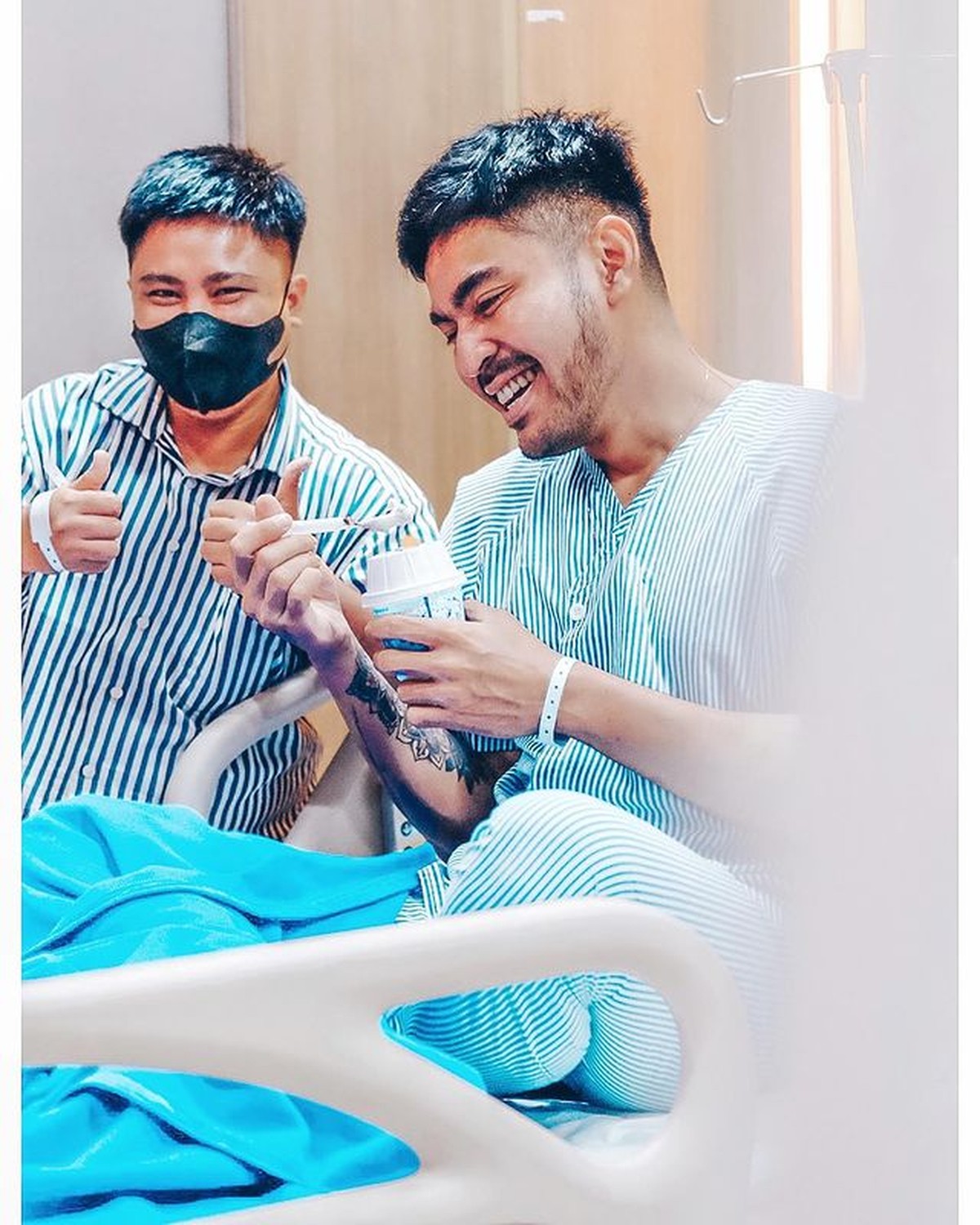 Kabar kurang menyenangkan datang dari Robby Purba yang jalani operasi karena idap tumor payudara&period; Yuk intip potretnya&excl;