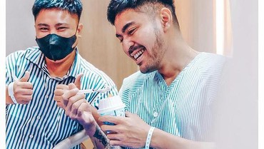 img-title Tumor di Payudara Robby Purba Kembali Tumbuh, Harus Jalani Operasi?