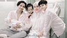 7 Pemotretan Perdana Keluarga Fairuz A Rafiq bareng Baby Zhafi Fairuz A Rafiq dan Sonny Septian makin bahagia usai kelahiran anak ketiga mereka baby Zhafi. Yuk intip potret keluarga mereka!