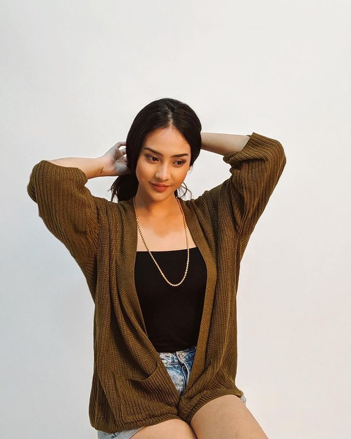 Web series Layangan Putus sedang jadi perbincangan publik&comma; Putri Marino dan Anye Geraldine pun disorot&period; Yuk intip gaya mereka&excl;