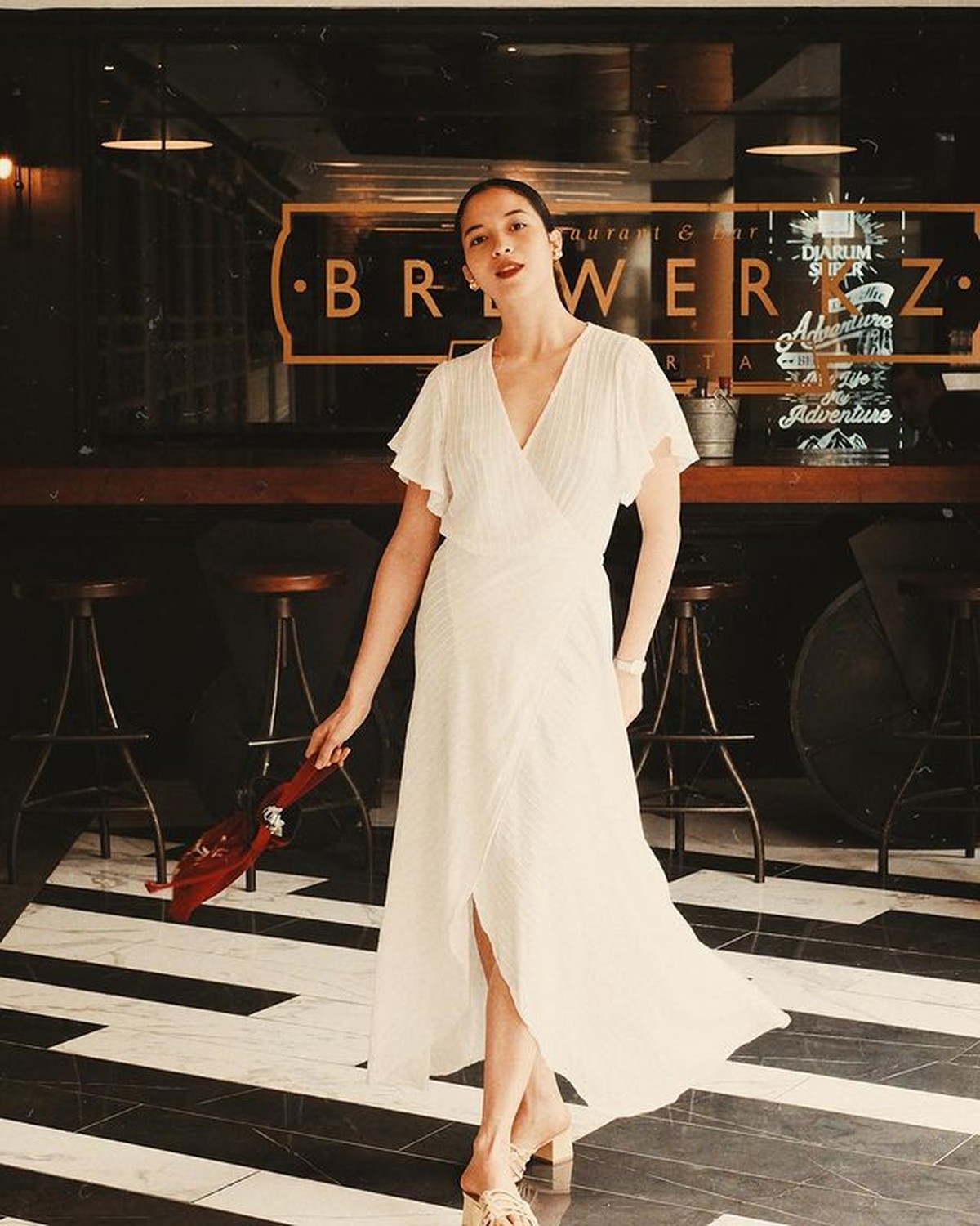 Web series Layangan Putus sedang jadi perbincangan publik&comma; Putri Marino dan Anye Geraldine pun disorot&period; Yuk intip gaya mereka&excl;