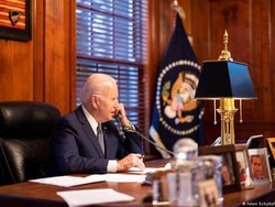 Biden dan Putin Saling Lempar Peringatan Soal Krisis Ukraina