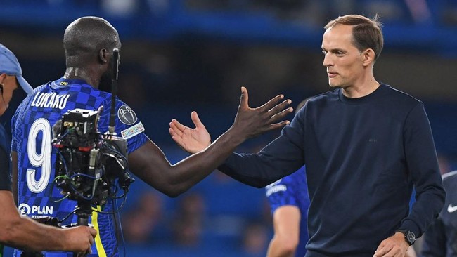 Pelatih Chelsea Thomas Tuchel telah mengungkapkan bahwa tidak ada yang ingin menyentuh jersey nomor 9 karena khawatir terkena kutukan.