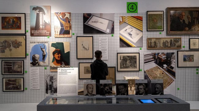 FOTO: Mengintip Koleksi Seni Peninggalan Era Nazi