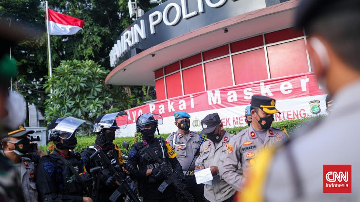 FOTO: Pengamanan Jelang Malam Pergantian Tahun di DKI