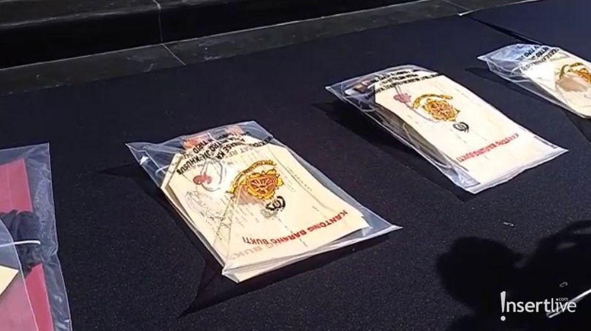 sinetron Cassandra Angelie jadi sorotan usai ditangkap kasus prostitusi dengan beberapa barang bukti&period; Yuk intip barang buktinya&excl;