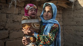 Nelangsa Orang Tua Afghanistan Jual Anak Demi Sekarung Gandum