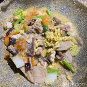 4 Rekomendasi Warung Seblak Populer di Bandung Pilihan Food Vlogger