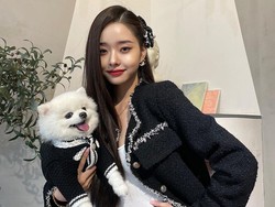 Song Jia Singles Inferno Ketahuan Pakai Baju Chanel Palsu, Ini Responnya