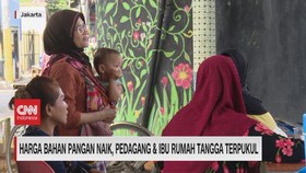 VIDEO: Harga Bahan Pangan Naik, Pedagang & Ibu Rumah Tangga Terpukul